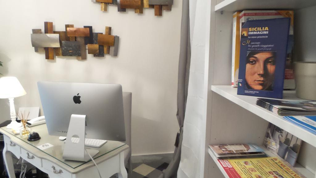 Bb Essenze Bed & Breakfast Palermo Ngoại thất bức ảnh