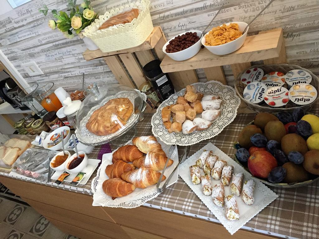 Bb Essenze Bed & Breakfast Palermo Ngoại thất bức ảnh