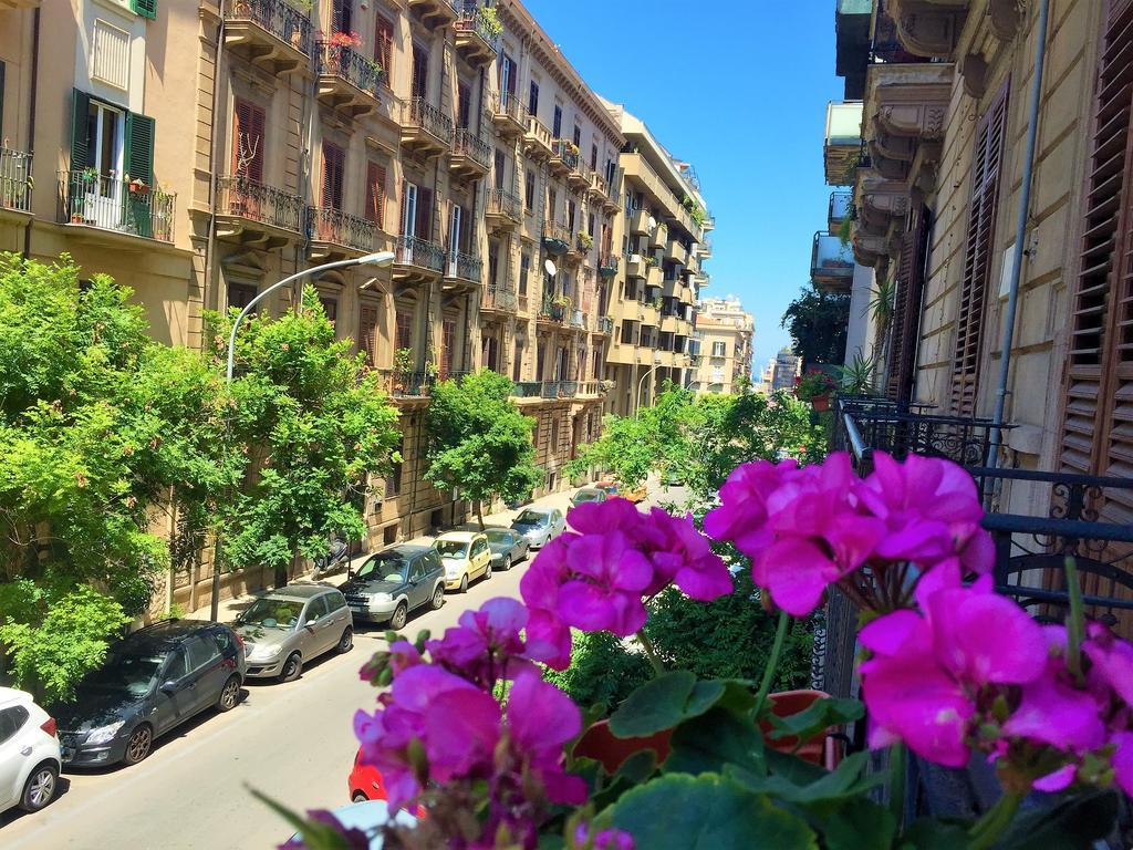 Bb Essenze Bed & Breakfast Palermo Ngoại thất bức ảnh