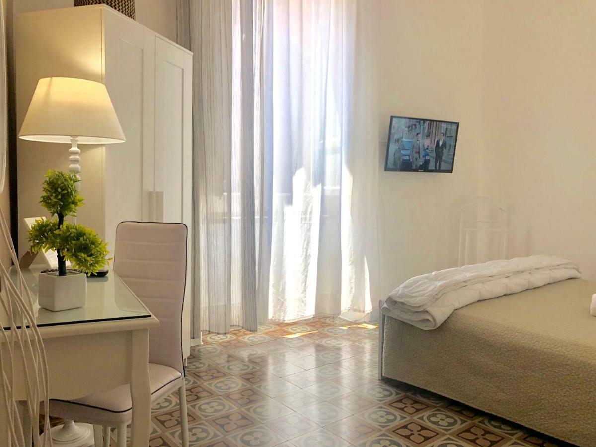 Bb Essenze Bed & Breakfast Palermo Ngoại thất bức ảnh